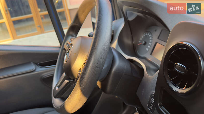 Вантажний фургон Mercedes-Benz Sprinter 2020 в Сваляві