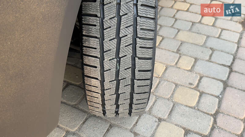 Вантажний фургон Mercedes-Benz Sprinter 2020 в Сваляві