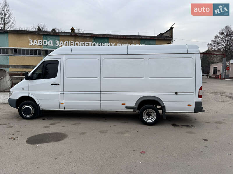 Вантажний фургон Mercedes-Benz Sprinter 2006 в Львові фото 4 Вантажний фургон Mercedes-Benz Sprinter 2006 в Львові