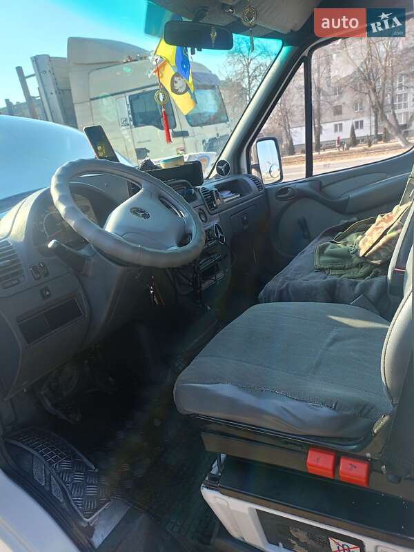 Вантажопасажирський фургон Mercedes-Benz Sprinter 2002 в Теребовлі
