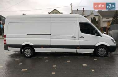 Вантажний фургон Mercedes-Benz Sprinter 2010 в Ужгороді