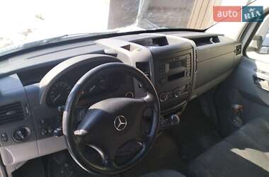 Грузовой фургон Mercedes-Benz Sprinter 2015 в 