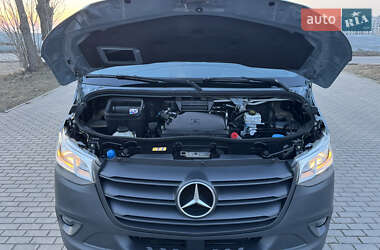 Вантажний фургон Mercedes-Benz Sprinter 2021 в 