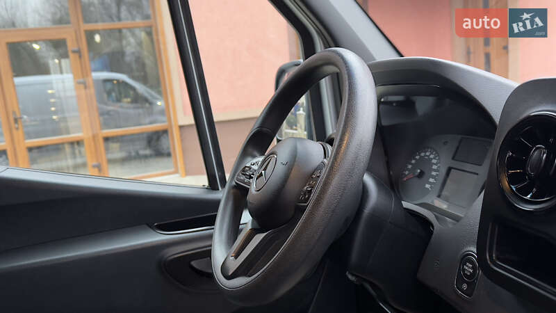 Грузовой фургон Mercedes-Benz Sprinter 2020 в Сваляве