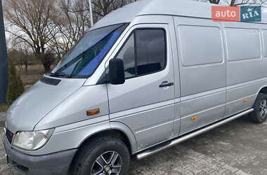 Грузовой фургон Mercedes-Benz Sprinter 2004 в 