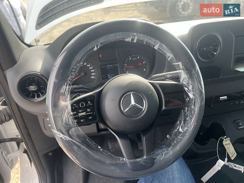 Грузовой фургон Mercedes-Benz Sprinter 2020 в Ужгороде