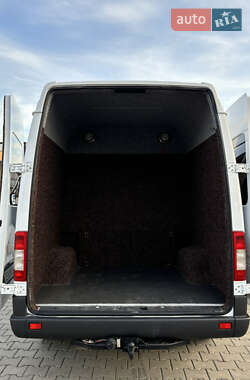 Другие грузовики Mercedes-Benz Sprinter 2002 в 