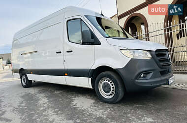 Грузовой фургон Mercedes-Benz Sprinter 2018 в 