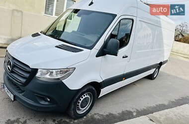 Грузовой фургон Mercedes-Benz Sprinter 2018 в 