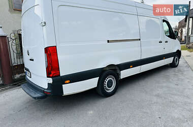 Грузовой фургон Mercedes-Benz Sprinter 2018 в 