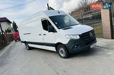 Грузовой фургон Mercedes-Benz Sprinter 2018 в 