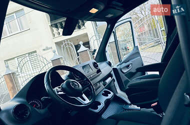 Грузовой фургон Mercedes-Benz Sprinter 2018 в 