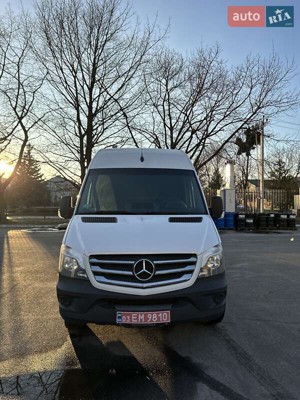 Грузовой фургон Mercedes-Benz Sprinter 2016 в 