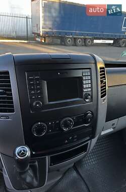 Грузовой фургон Mercedes-Benz Sprinter 2016 в 
