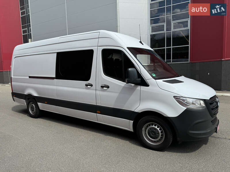 Грузовой фургон Mercedes-Benz Sprinter 2018 в 