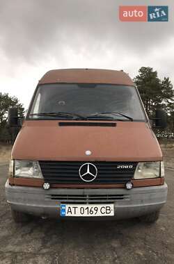 Вантажопасажирський фургон Mercedes-Benz Sprinter 1997 в Слов'янську