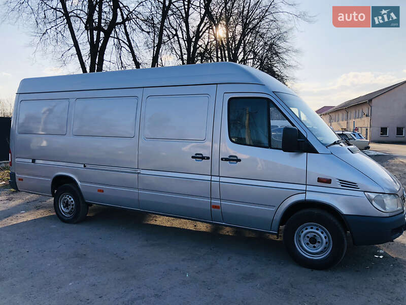 Грузовой фургон Mercedes-Benz Sprinter 2005 в Дрогобыче
