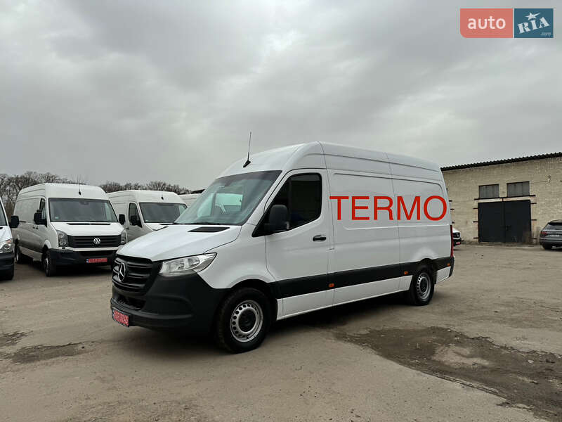 Грузовой фургон Mercedes-Benz Sprinter 2020 в 