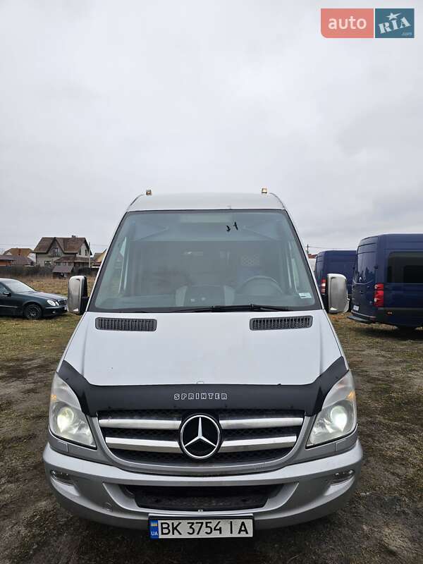 Туристичний / Міжміський автобус Mercedes-Benz Sprinter 2013 в Березному