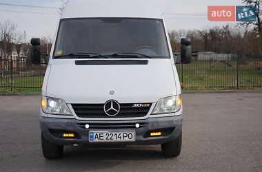 Грузовой фургон Mercedes-Benz Sprinter 2006 в 