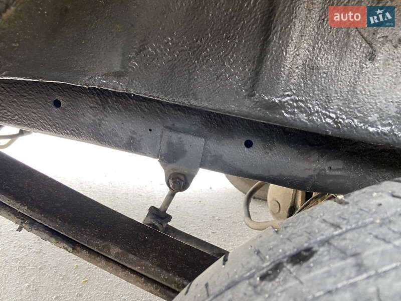 Вантажний фургон Mercedes-Benz Sprinter 2005 в Львові