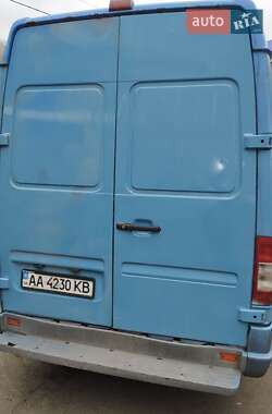 Грузовой фургон Mercedes-Benz Sprinter 1999 в 