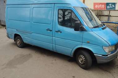 Грузовой фургон Mercedes-Benz Sprinter 1999 в 