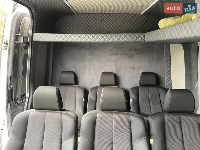 Мікроавтобус Mercedes-Benz Sprinter 2011 в Рогатині