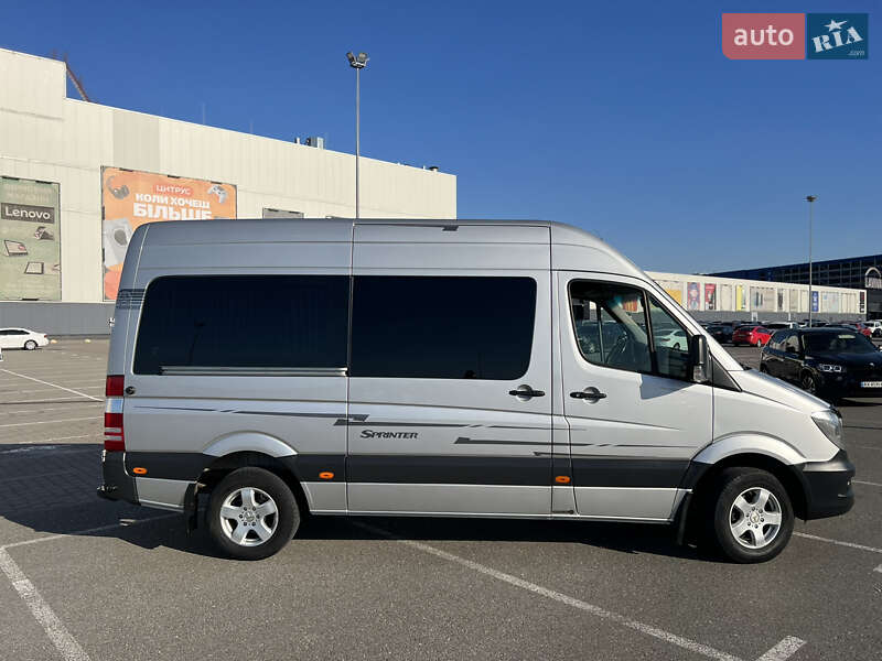 Микроавтобус Mercedes-Benz Sprinter 2013 в Коростене