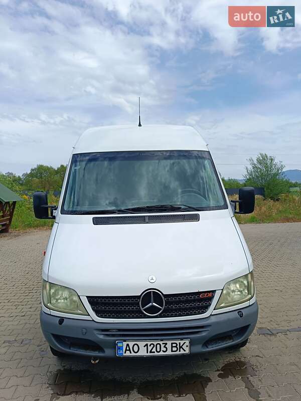 Грузовой фургон Mercedes-Benz Sprinter 2006 в Иршаве фото 17 Грузовой фургон Mercedes-Benz Sprinter 2006 в Иршаве