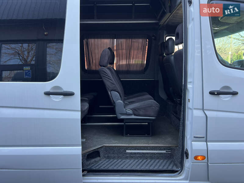 Туристический / Междугородний автобус Mercedes-Benz Sprinter 2014 в Черновцах