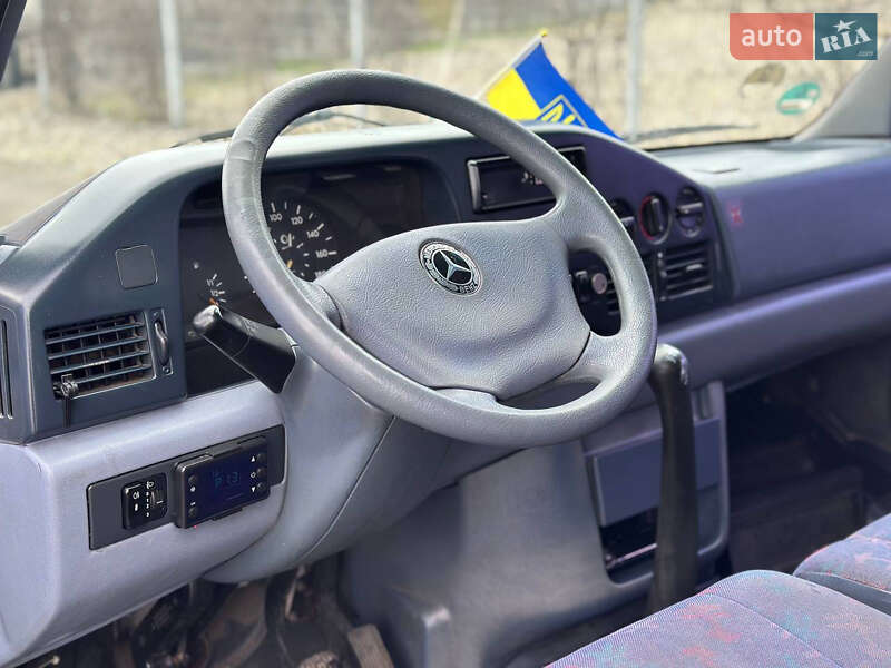 Туристичний / Міжміський автобус Mercedes-Benz Sprinter 2000 в Дніпрі