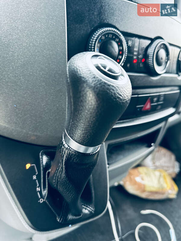 Грузовой фургон Mercedes-Benz Sprinter 2017 в Тячеве