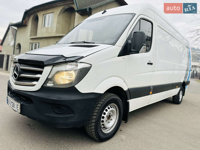 Грузовой фургон Mercedes-Benz Sprinter 2017 в Тячеве