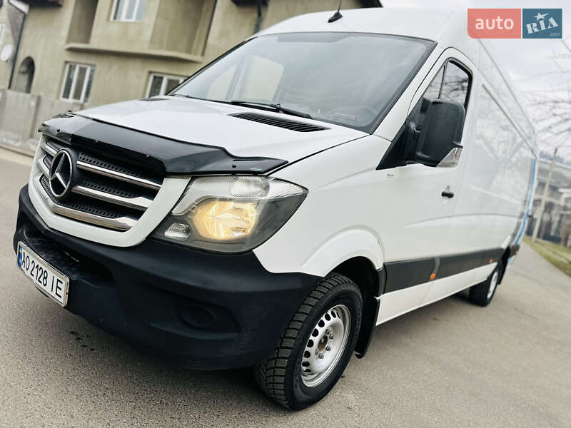 Грузовой фургон Mercedes-Benz Sprinter 2017 в Тячеве