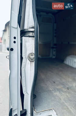 Вантажний фургон Mercedes-Benz Sprinter 2017 в 