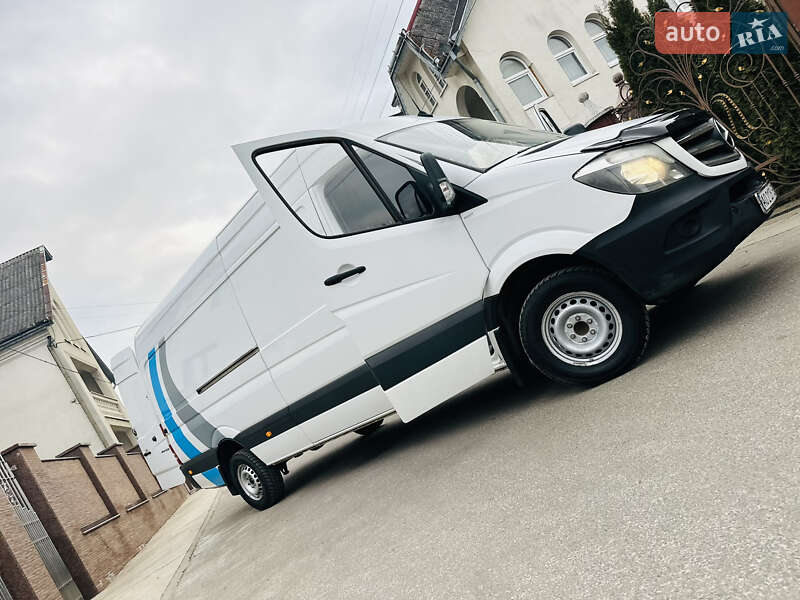 Грузовой фургон Mercedes-Benz Sprinter 2017 в Тячеве