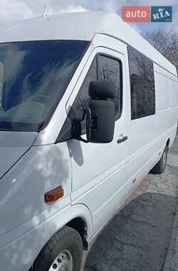 Грузопассажирский фургон Mercedes-Benz Sprinter 2004 в Черкассах