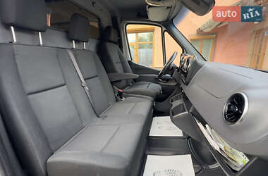 Вантажний фургон Mercedes-Benz Sprinter 2020 в 