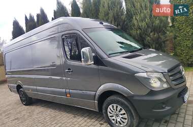 Грузовой фургон Mercedes-Benz Sprinter 2015 в 