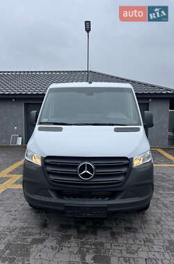 Грузопассажирский фургон Mercedes-Benz Sprinter 2021 в 
