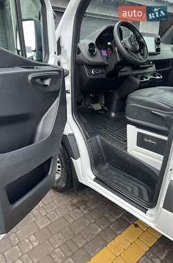 Грузопассажирский фургон Mercedes-Benz Sprinter 2021 в 