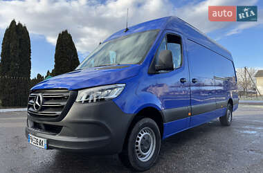Грузовой фургон Mercedes-Benz Sprinter 2021 в 
