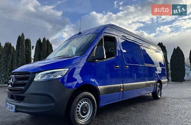 Грузовой фургон Mercedes-Benz Sprinter 2021 в 