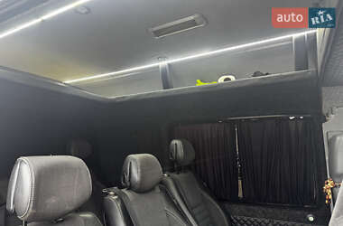 Микроавтобус Mercedes-Benz Sprinter 2005 в 