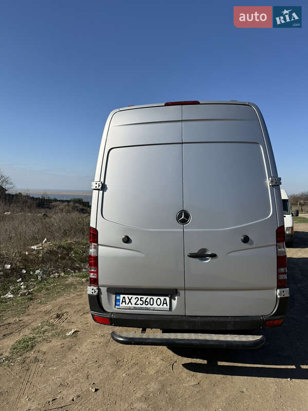 Вантажний фургон Mercedes-Benz Sprinter 2009 в Харкові