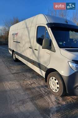 Грузовой фургон Mercedes-Benz Sprinter 2020 в 