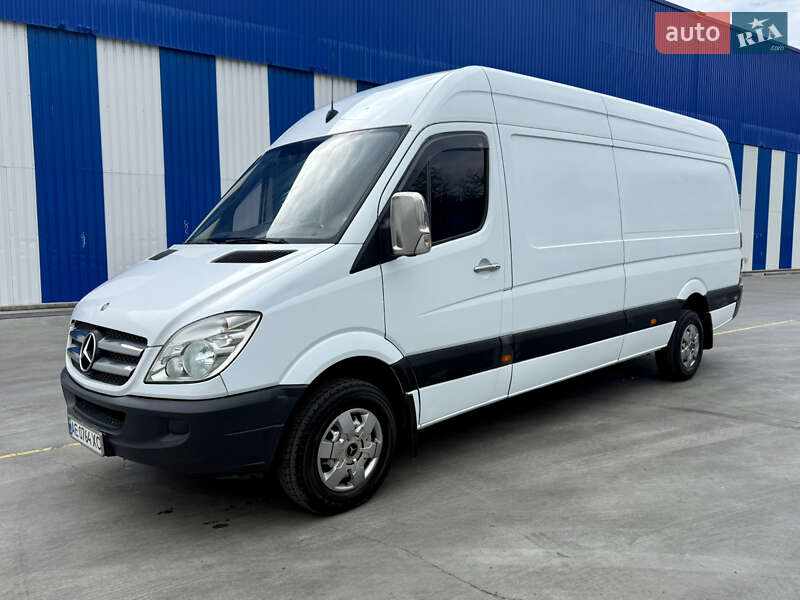 Грузовой фургон Mercedes-Benz Sprinter 2007 в 
