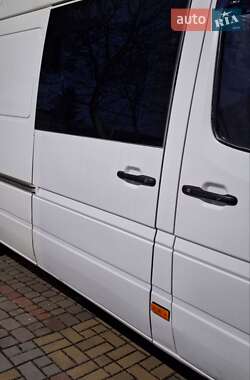 Микроавтобус Mercedes-Benz Sprinter 2006 в 