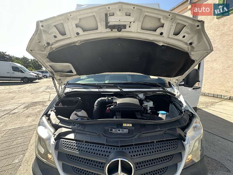 Грузовой фургон Mercedes-Benz Sprinter 2015 в Стрые